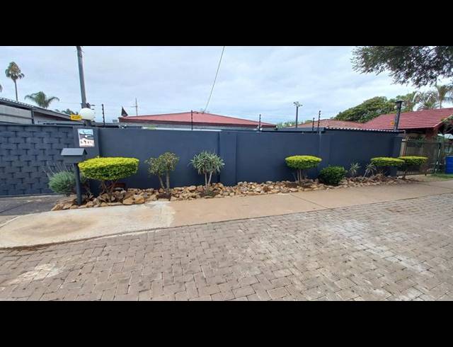 3 BEDROOM HOUSE FOR SALE IN PRETORIA GARDENS